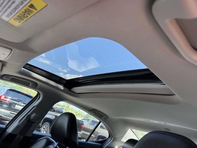2017 Acura TLX w/Technology Package