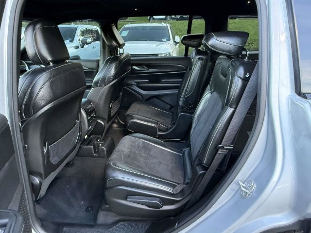 2024 Jeep Grand Cherokee L Altitude X 4x4