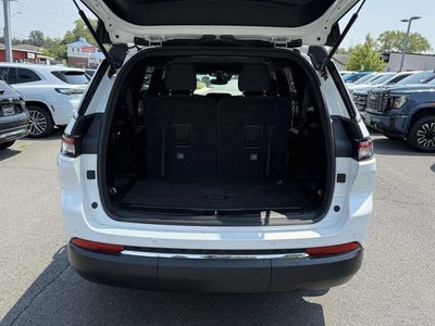 2024 Jeep Grand Cherokee L Laredo 4x4