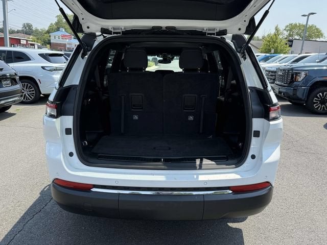 2024 Jeep Grand Cherokee L Laredo 4x4