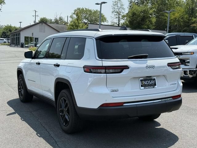 2024 Jeep Grand Cherokee L Laredo 4x4
