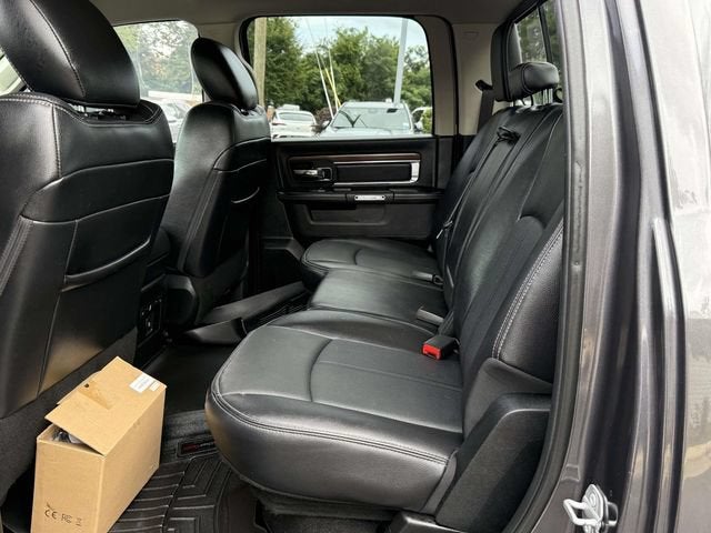 2017 RAM 1500 Laramie Crew Cab 4x4 5'7" Box
