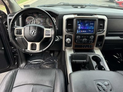 2017 RAM 1500 Laramie Crew Cab 4x4 5'7" Box