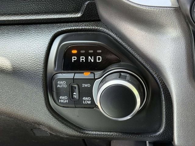 2019 RAM 1500 Big Horn/Lone Star Crew Cab 4x4 5'7" Box