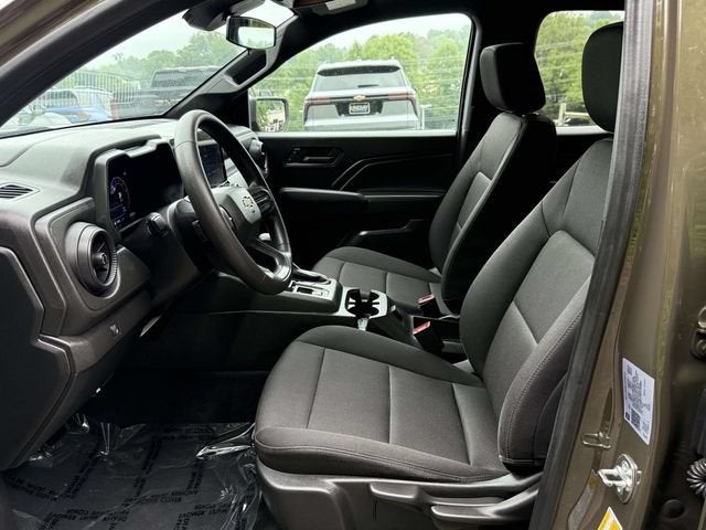 2024 Chevrolet Colorado WT