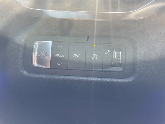 2024 GMC Acadia AT4