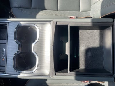 2024 GMC Acadia AT4