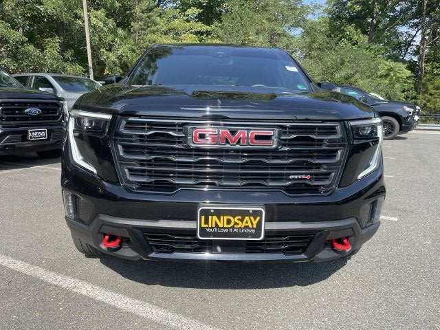 2024 GMC Acadia AT4