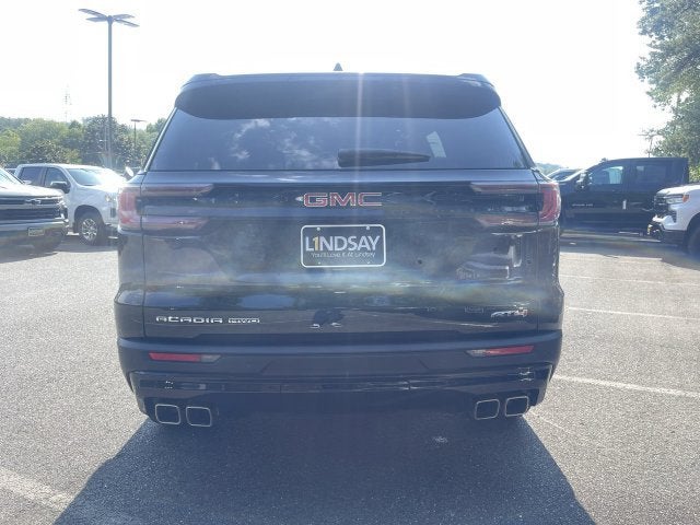 2024 GMC Acadia AT4