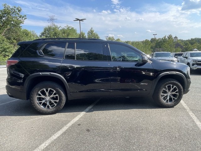 2024 GMC Acadia AT4