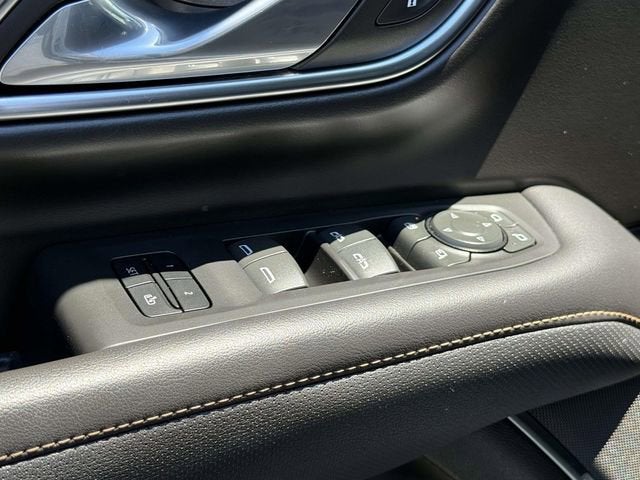 2024 GMC Yukon AT4