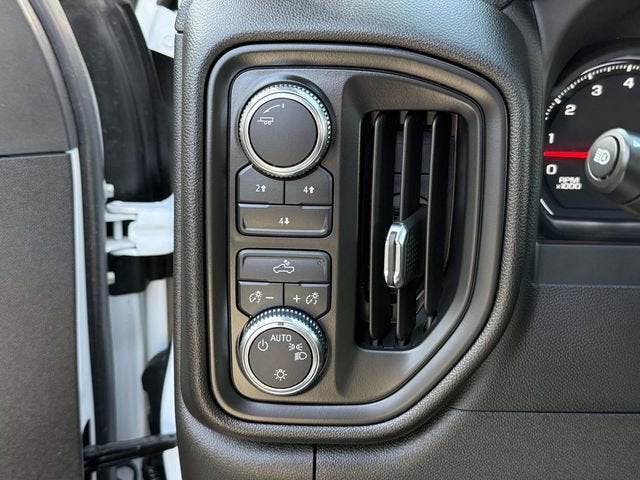 2024 GMC Sierra 2500 HD Pro