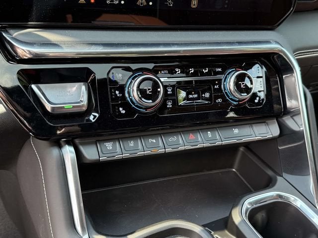 2026 GMC Sierra 3500 HD Denali Ultimate DRW