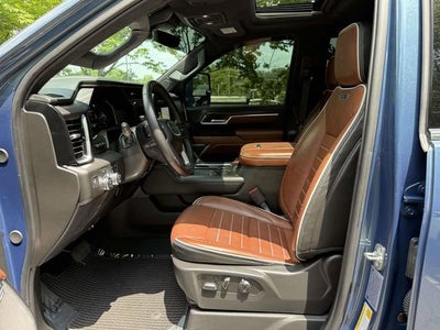 2025 GMC Sierra 3500 HD Denali Ultimate