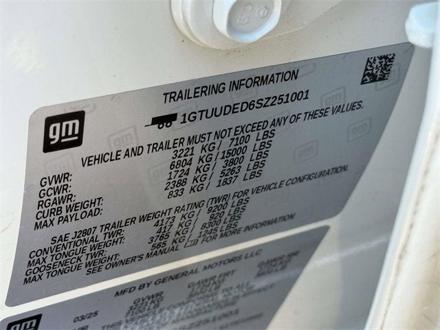 2025 GMC Sierra 1500 SLT