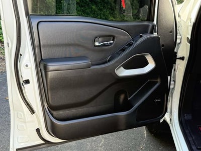 2024 Nissan Frontier Crew Cab SV 4x4