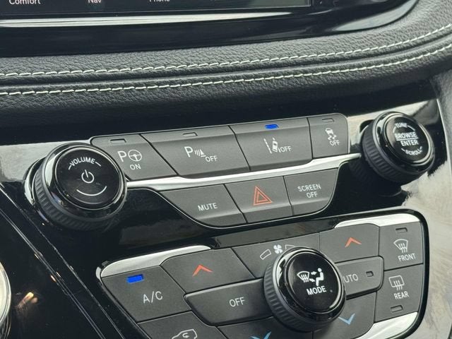 2024 Chrysler Pacifica Hybrid S Appearance Pkg