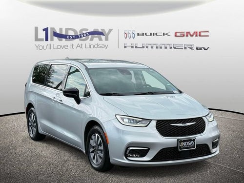 2024 Chrysler Pacifica Hybrid Select