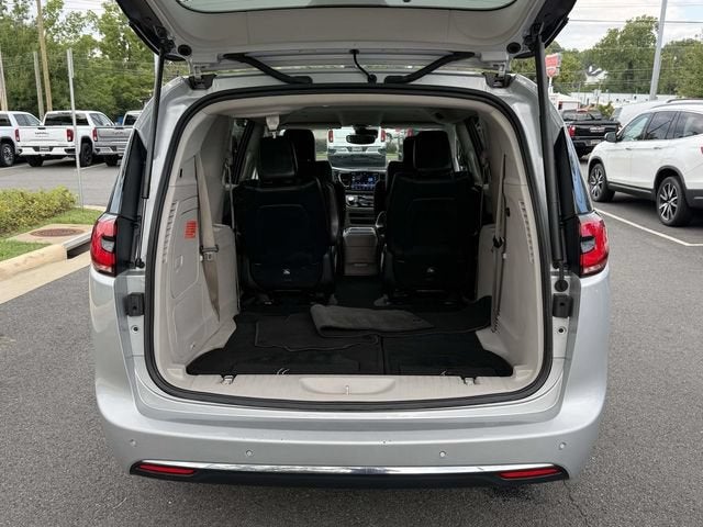 2024 Chrysler Pacifica Hybrid Select