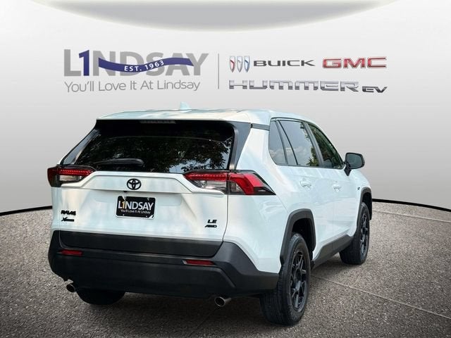 2022 Toyota RAV4 LE