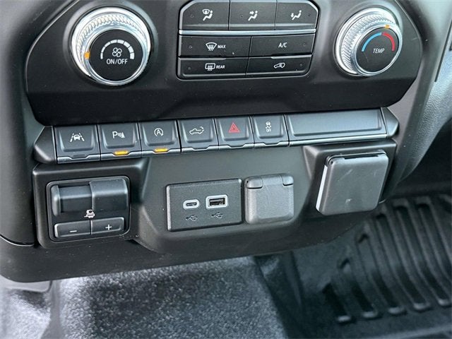 2025 GMC Sierra 1500 Pro