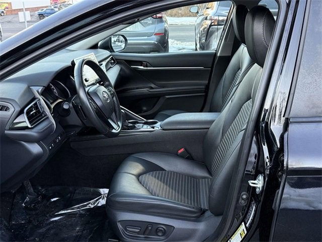 2024 Toyota Camry Hybrid SE