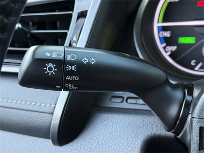 2024 Toyota Camry Hybrid SE