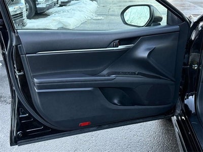 2024 Toyota Camry Hybrid SE