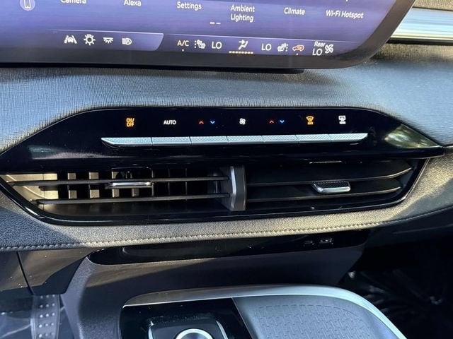 2025 Buick Enclave Preferred - Photo 15
