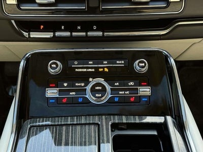 2024 Lincoln Navigator L Black Label