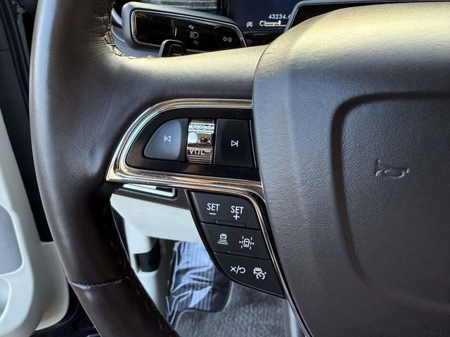 2024 Lincoln Navigator L Black Label