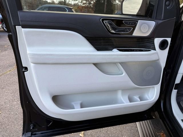 2024 Lincoln Navigator L Black Label