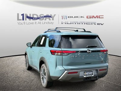 2026 Nissan Pathfinder Platinum