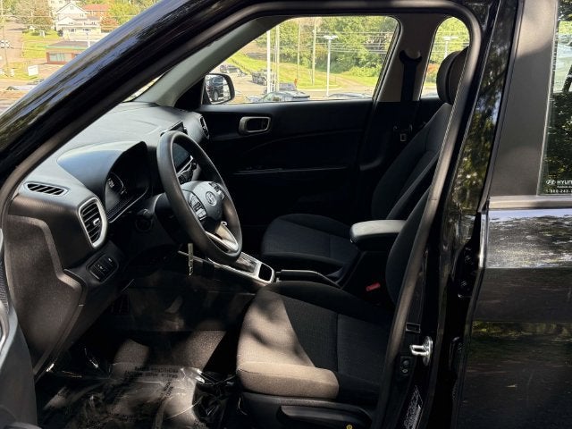 2023 Hyundai Lugar SE
