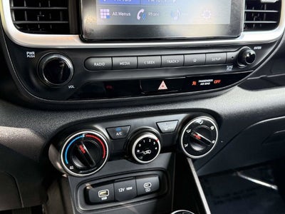 2023 Hyundai Lugar SE