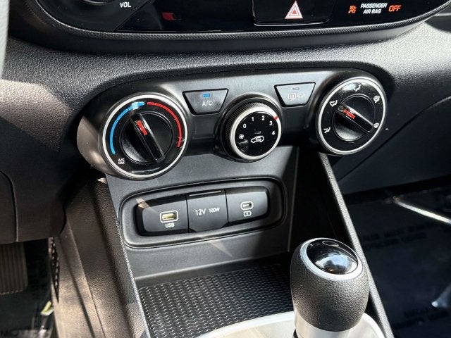 2023 Hyundai Lugar SE