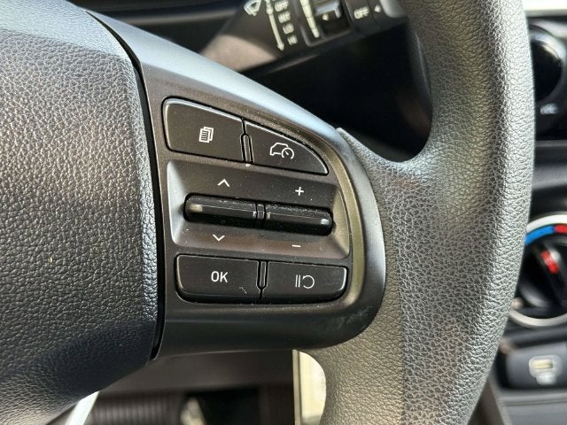 2023 Hyundai Lugar SE