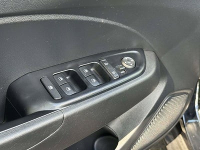 2023 Hyundai Lugar SE