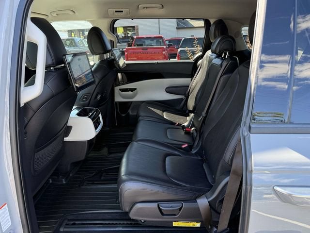 2024 Kia Carnival MPV SX