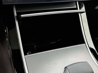 2025 Land Rover Range Rover Velar Dynamic SE