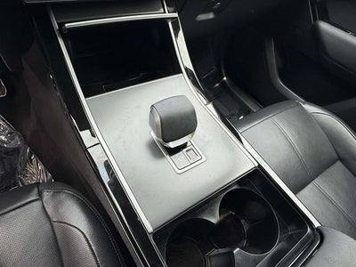 2025 Land Rover Range Rover Velar Dynamic SE