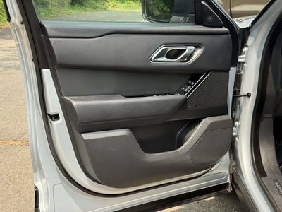 2025 Land Rover Range Rover Velar Dynamic SE