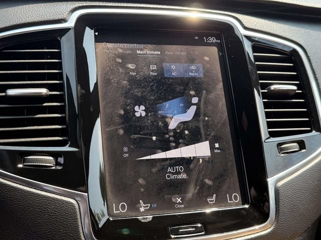 2022 Volvo XC90 T6 Inscription 7 Passenger