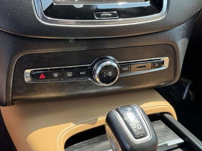 2022 Volvo XC90 T6 Inscription 7 Passenger