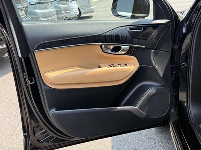2022 Volvo XC90 T6 Inscription 7 Passenger