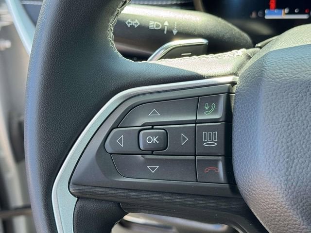 2024 Jeep Grand Cherokee L Laredo 4x4