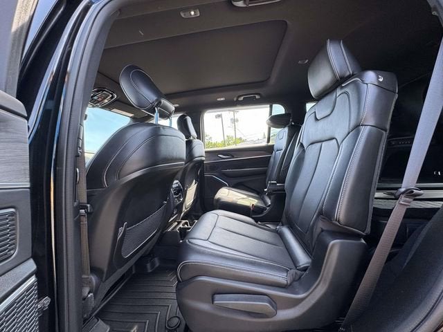 2023 Jeep Grand Cherokee L Overland 4x4