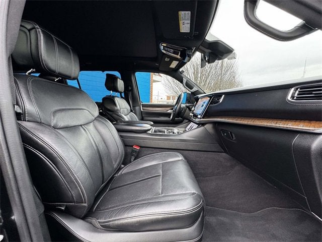 2024 Jeep Grand Wagoneer L BASE