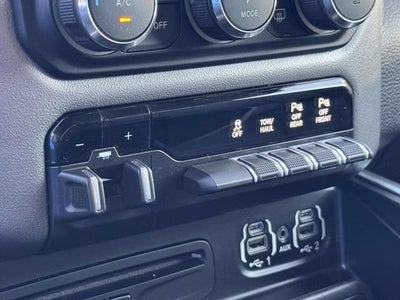2019 RAM 1500 Big Horn/Lone Star Crew Cab 4x4 6'4" Box