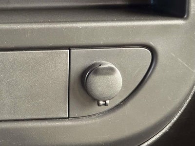 2025 Chevrolet Express Passenger 1LT